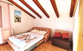 Apartments Bilo